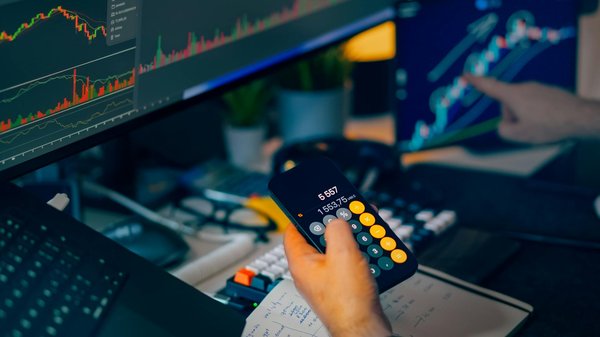 Optimisez vos bénéfices : manuel essentiel pour les petites entreprises sur les déductions fiscales d'investissement en 2024